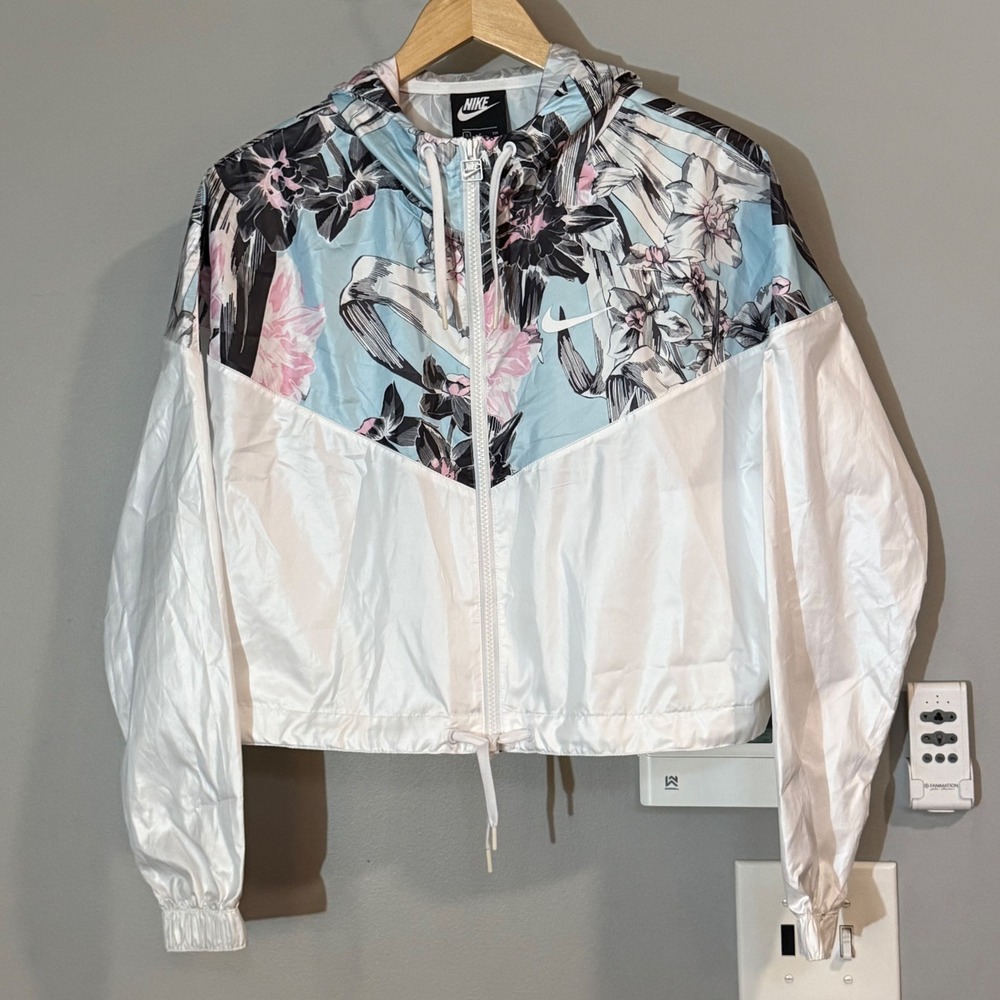 Nike Womens Windrunner Jacket Floral Print Cropped White Light‎ Blue Pink Size S